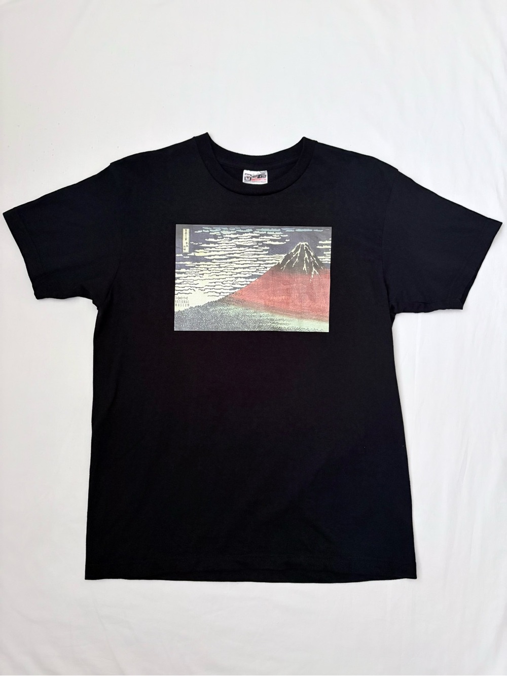 Tokyo National Museum Hokusai Red Fuji Graphic Tee Black Large Heavy Cotton